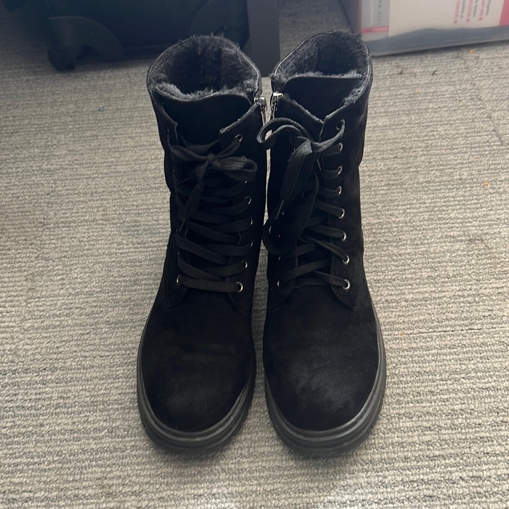 Black Winter Boots